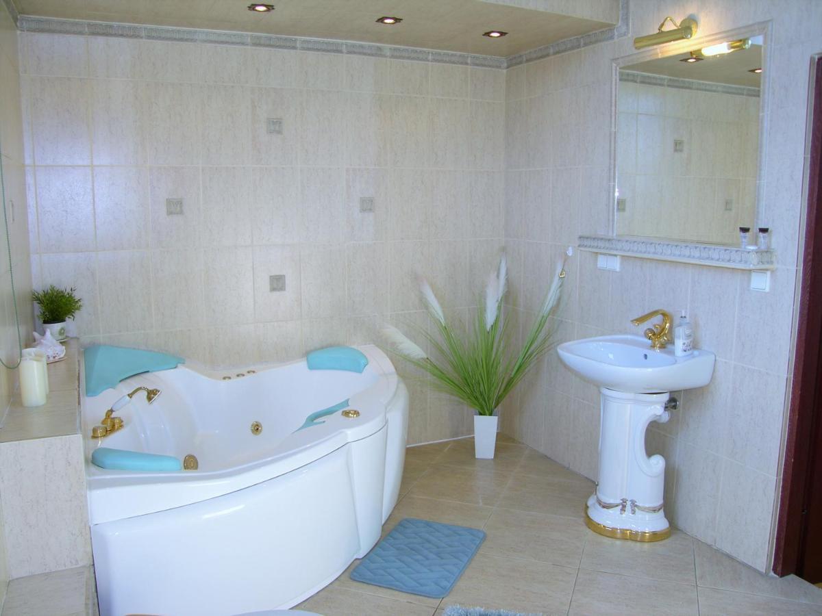 Kaliny Apartamenty Wanny Z Hydromasazem Chorzow Ngoại thất bức ảnh