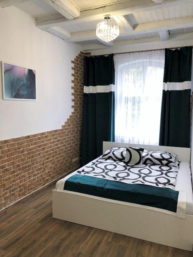 Kaliny Apartamenty Wanny Z Hydromasazem Chorzow Ngoại thất bức ảnh