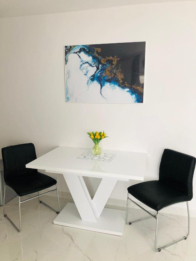 Kaliny Apartamenty Wanny Z Hydromasazem Chorzow Ngoại thất bức ảnh