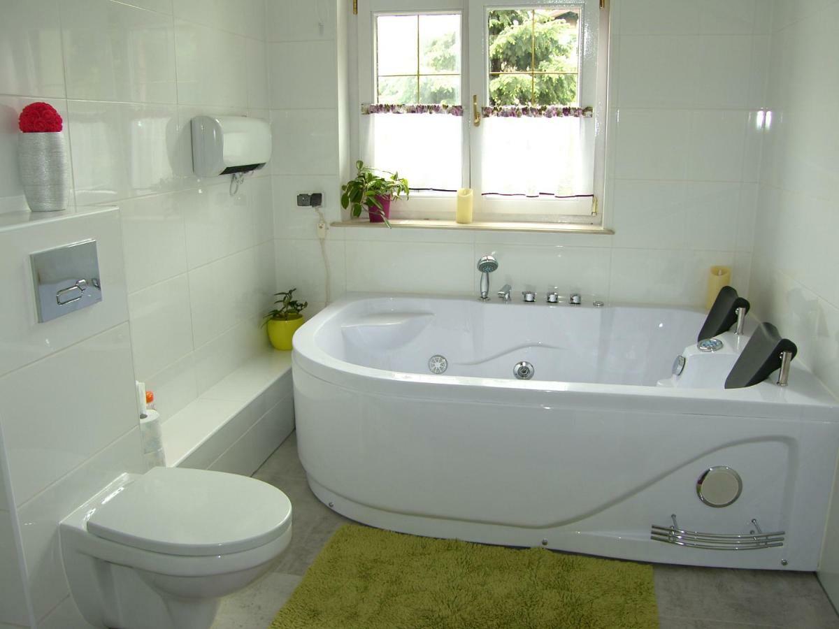 Kaliny Apartamenty Wanny Z Hydromasazem Chorzow Ngoại thất bức ảnh
